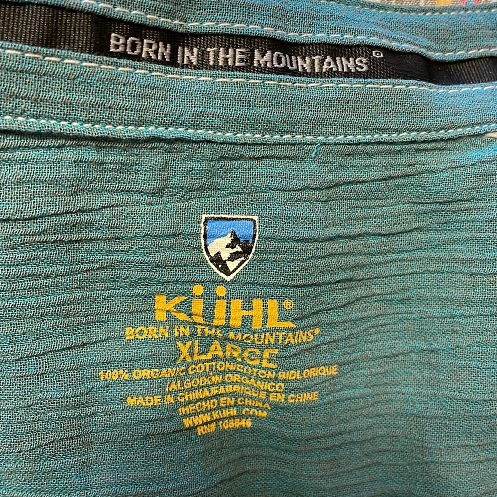 Kuhl mens button down shirt. Size XL.